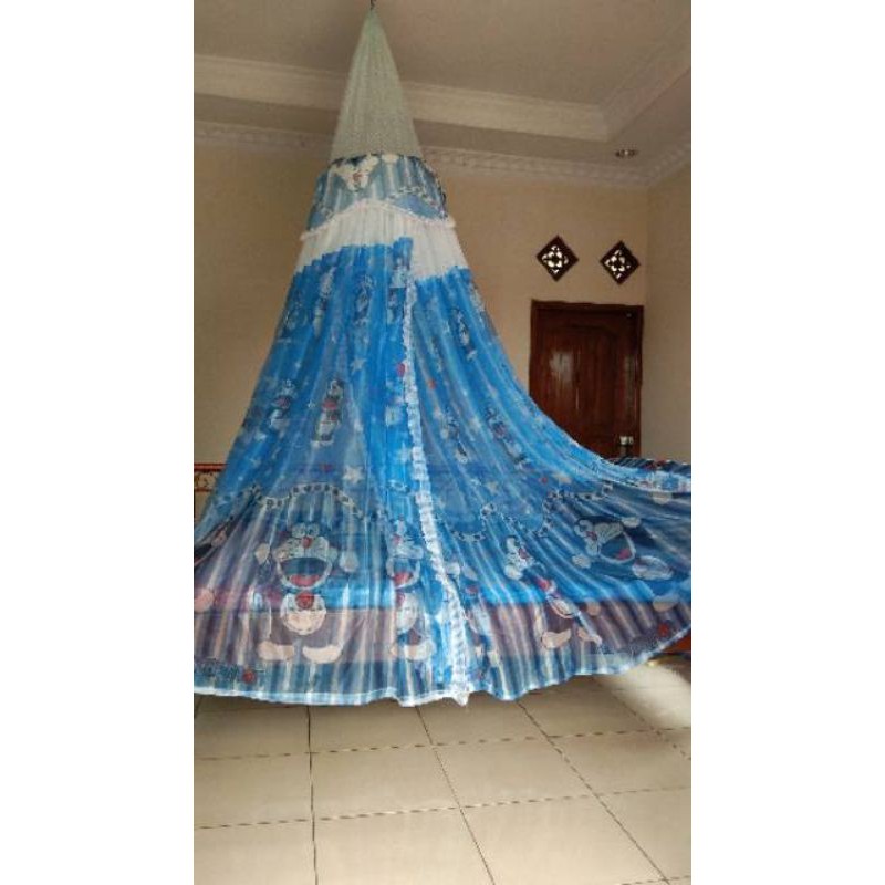 KELAMBU GANTUNG KARAKTER