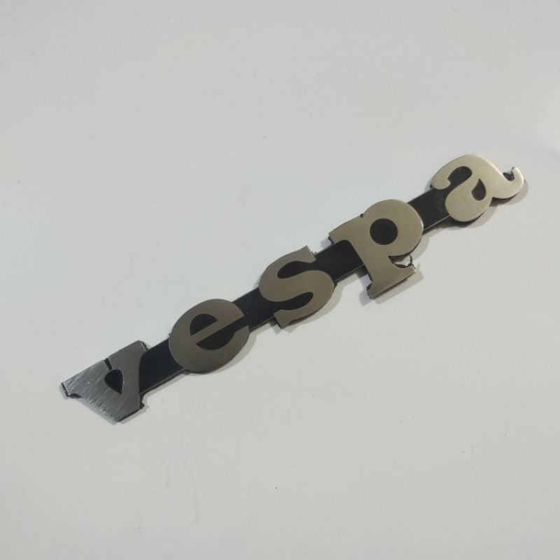 EMBLEM VESPA DEPAN  PX PS STRADA