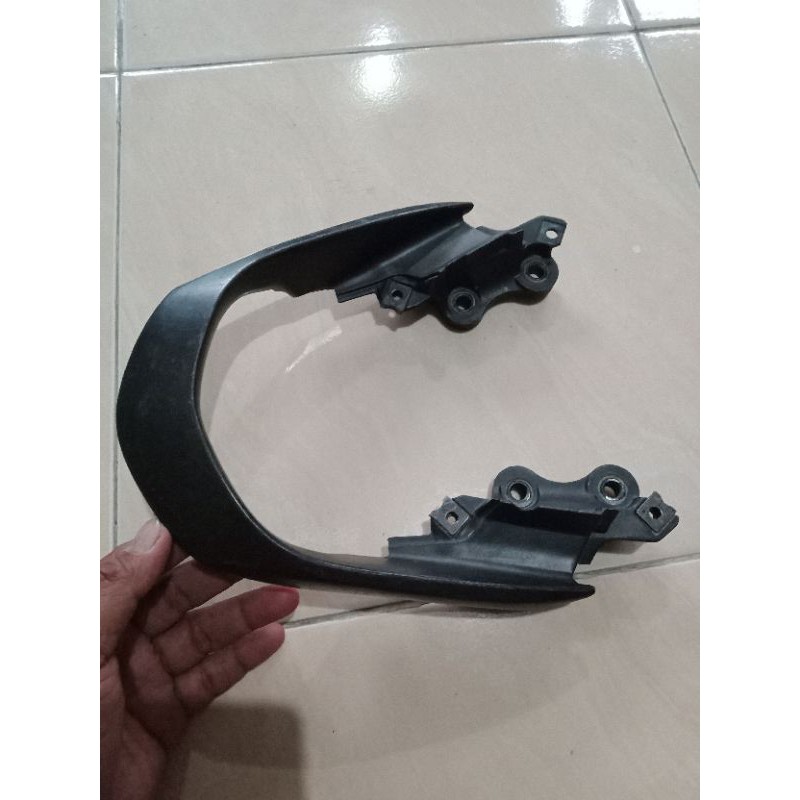 Planger begel behel jok pegangan belakang Honda cb 150 r atau cb 150 old ori