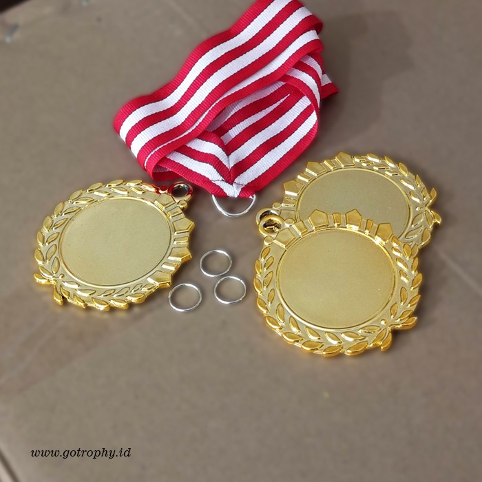 Medali Plastik UM-MR Gold (25pcs)