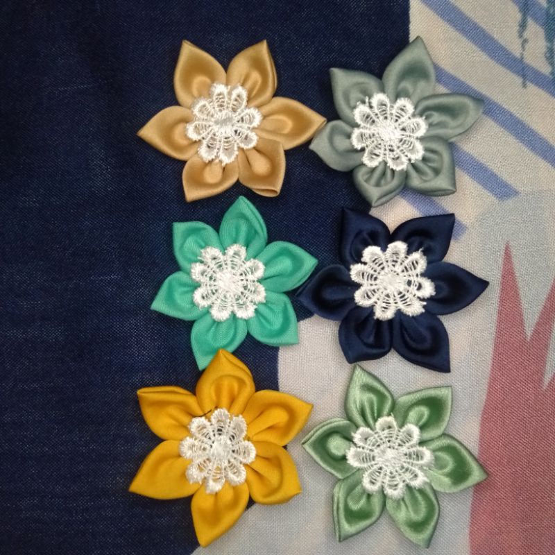 Terlaris  Renda / Bros Bunga Kain Perca Hand Made