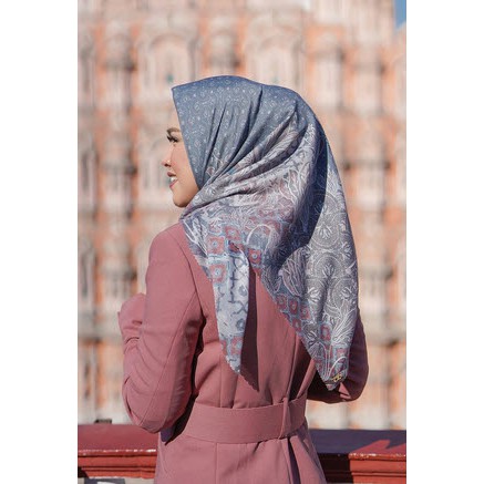 Buttonscarves Maharani Series - Dhusar