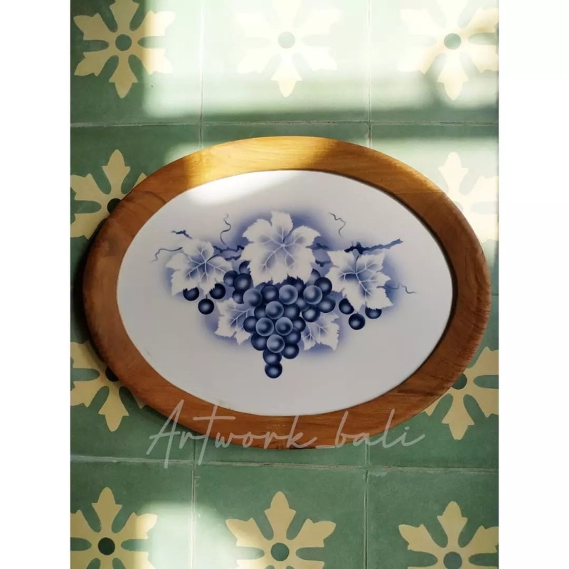 Nampan keramik antik