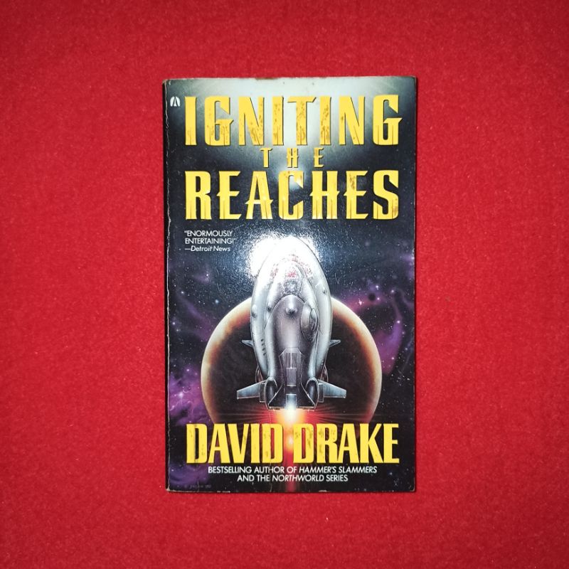 Novel bahasa Inggris David drake igniting the Reaches