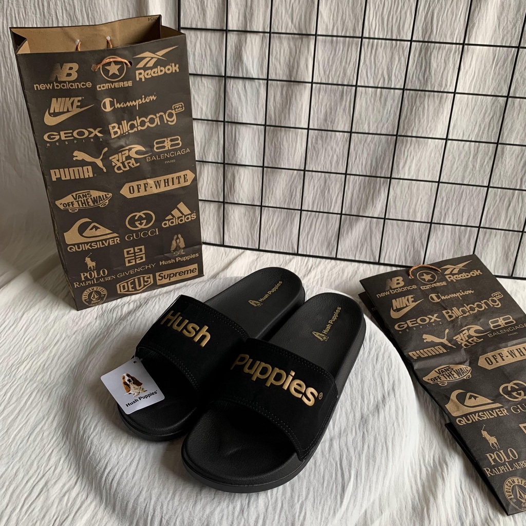 Sandal Pria Slide Sendal Slip on Anti Licin Ringan  SLIP ON DISTRO KEKINIAN SENDAL PRIA SANDAL SLOP PILON IMPORT NYATA TERMURAH SANGAT RINGAN DIPAKAI DAN ANTI AIR Sandal Flip Flop Casual Pria  FREE PAPERBAG HUSHPUPPIESSS BLACK