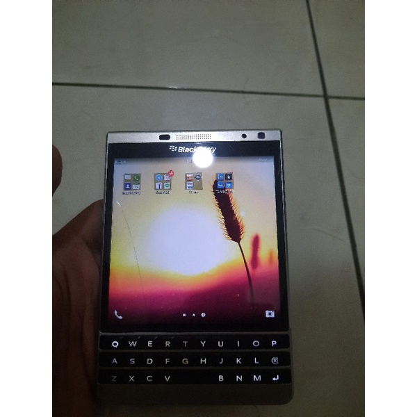 Blackberry Passport Silver Edition
