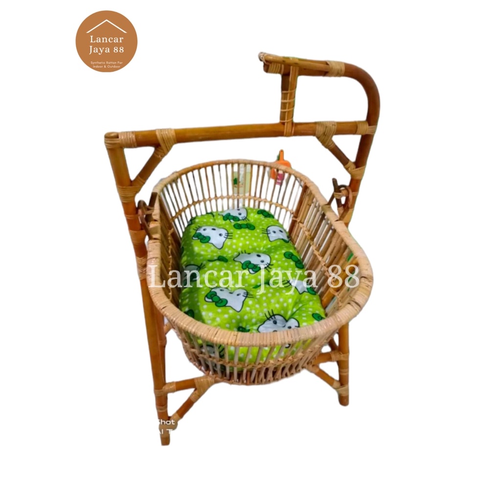 Ayunan Bayi Rotan Asli