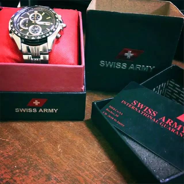 Arloji Pria Swiss Army Chronograph Preloved No Minus