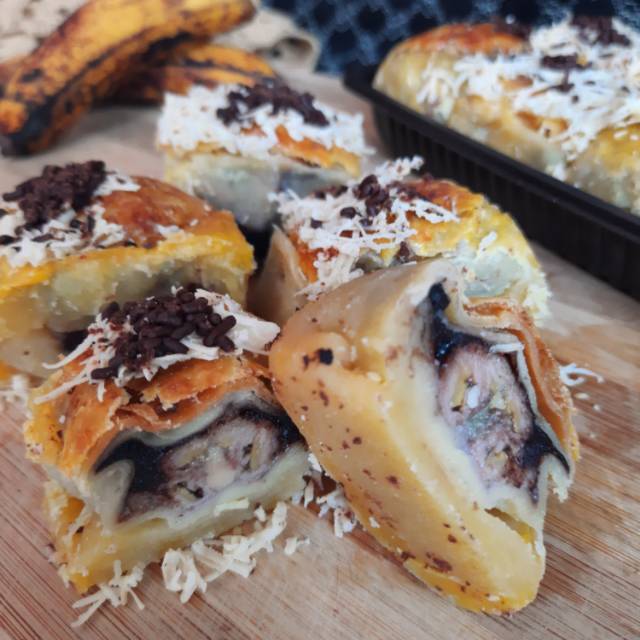 

Bolen pisang keju coklat