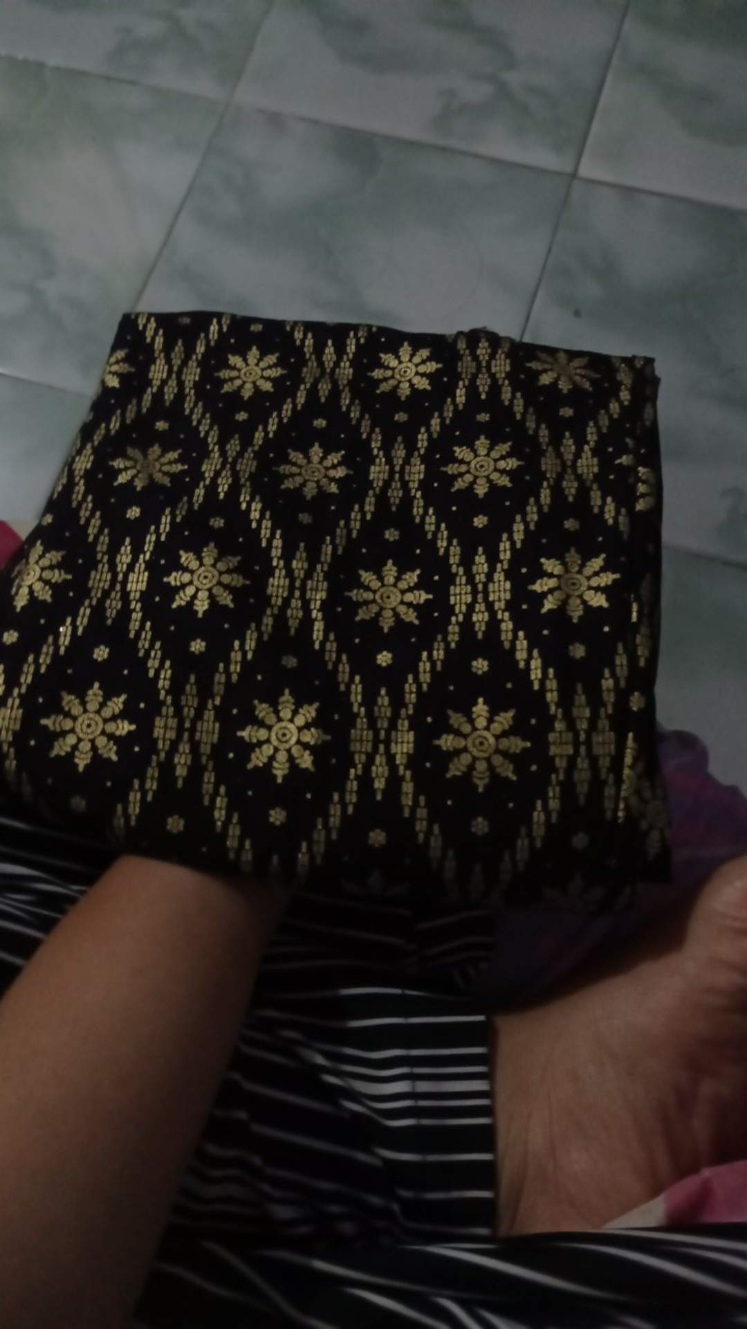 Couple Kebaya Rok Kemeja Motif Pradaa Gold