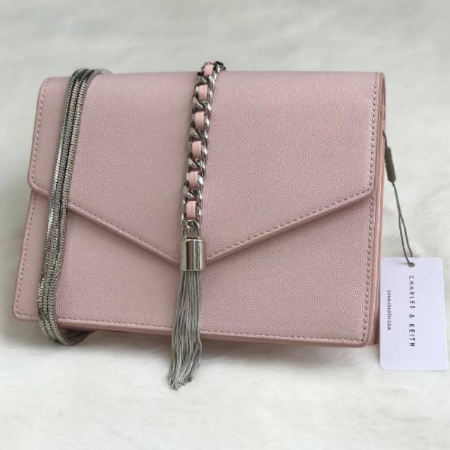 Tas Wanita Charles and Keith RANTAI PINK
