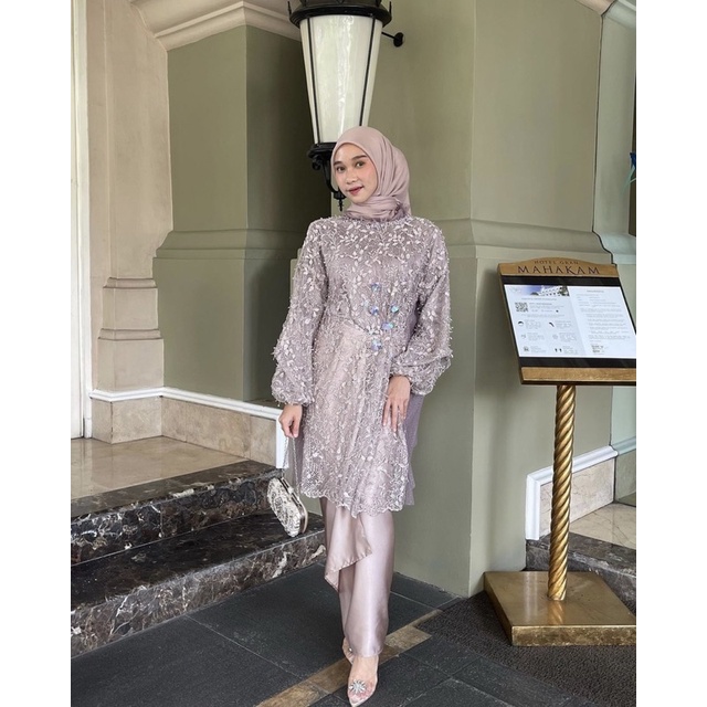 JALEELA-  SET KALINA MAUVE (INNER INCLUDED) & KIARA SKIRT ORCHID