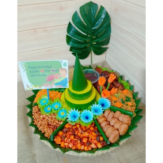 

Tumpeng Tampah Nasi Kuning/15 porsi/aromarasamart02