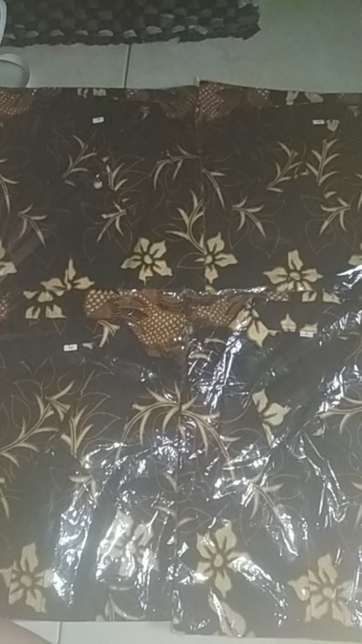 Hem Kemeja Baju Batik Lengan Pendek Fashion Pakaian Kerja Pria Cowo Cowok Laki Laki Pekalongan