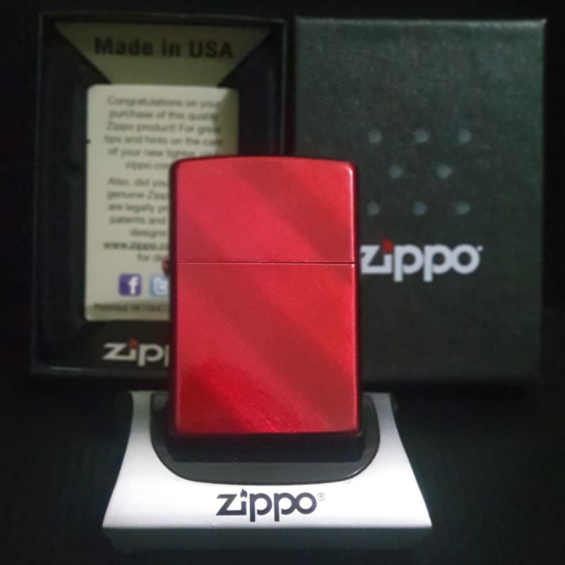 ⭐⭐⭐⭐⭐ ORIGINAL ZIPPO DIAGONAL CANDY APPLE RED TAHUN 2012