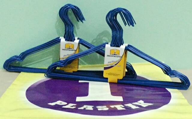 Hanger Kawat Warna Warni