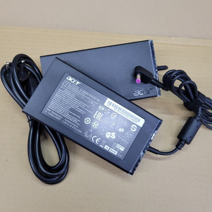 ADAPTOR CHARGER LAPTOP ACER NITRO 5 (19V-7.1A) 5.5*1.7mm 135Watt