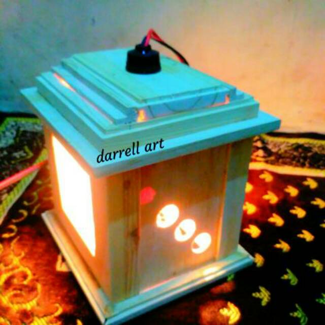 Realpick lampu hias jati belanda