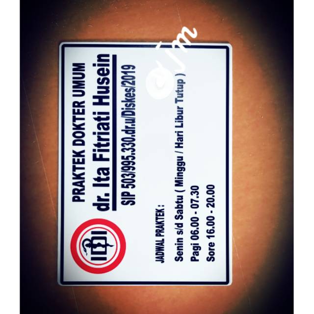 

Acrylic papan nama Dokter A3