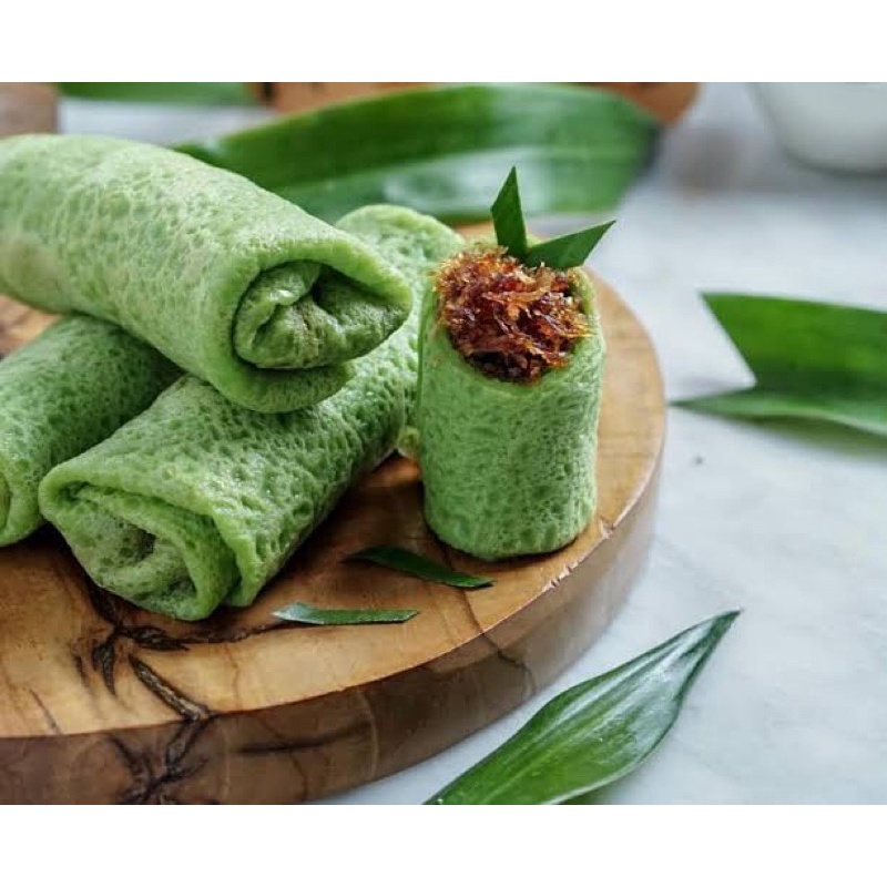 

kue dadar gulung pandan isi unti / kelapa