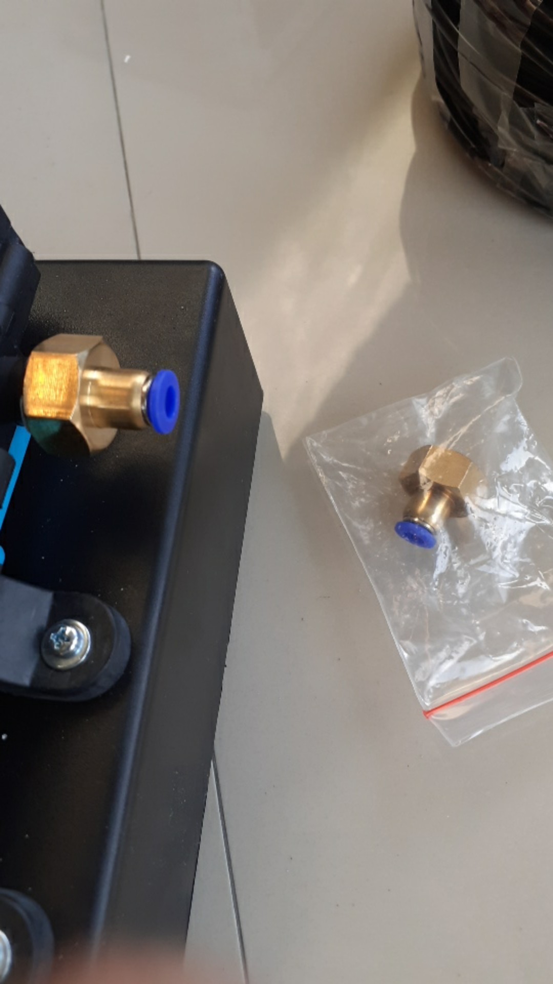 Nipple Slip Lock Konektor Pompa Dc Drat 18mm Ke Selang 6mm - Kuningan