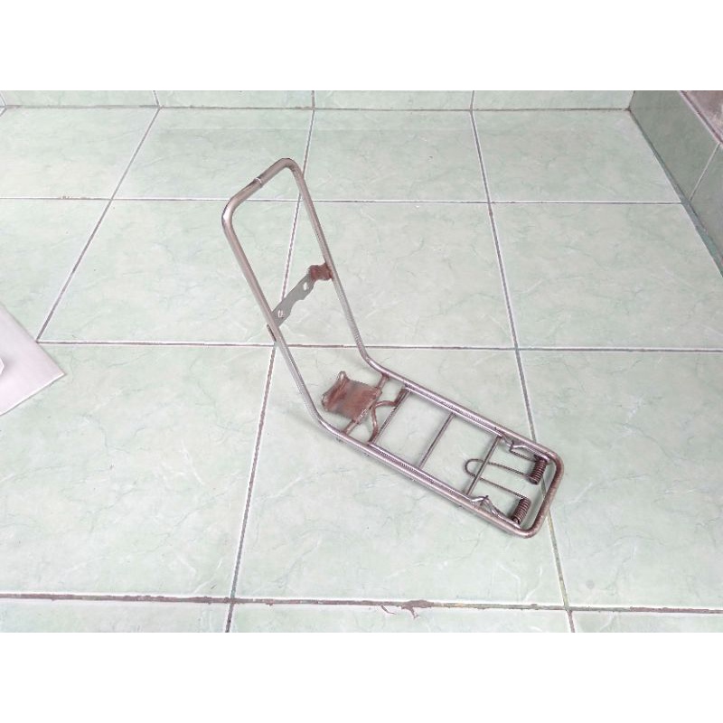 Rak Jepit Depan Yamaha V75 V80 Original