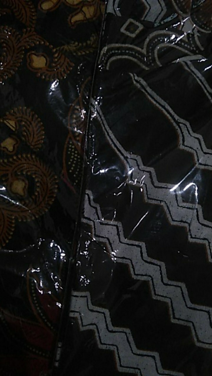Batik Couple Batik Keluarga Ibu Ayah Dan Anak Maura Couple Sania Ruffle Modern ( Kupu Putih )