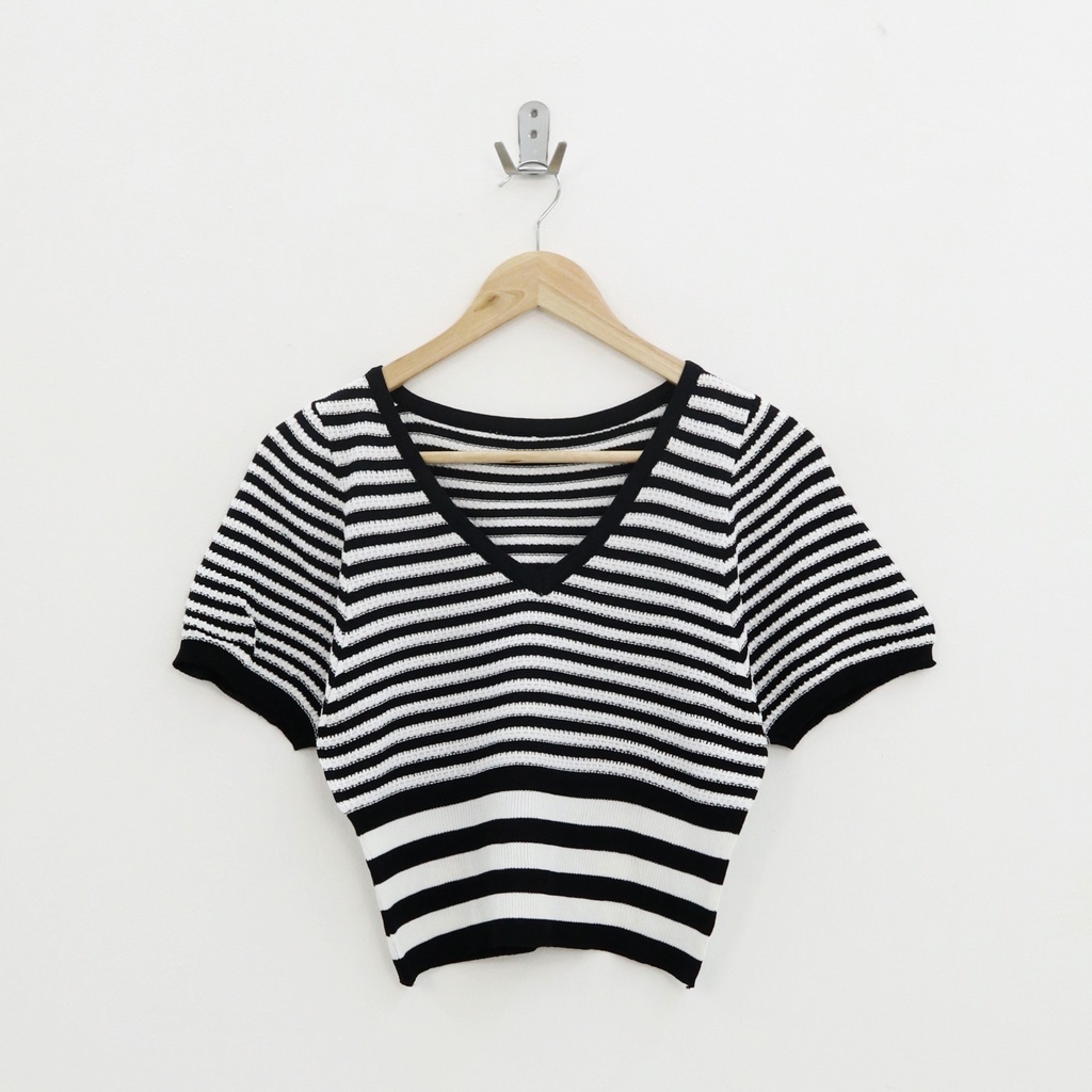 (ORIGINAL IMPORT) Girael knit top -Thejanclothes