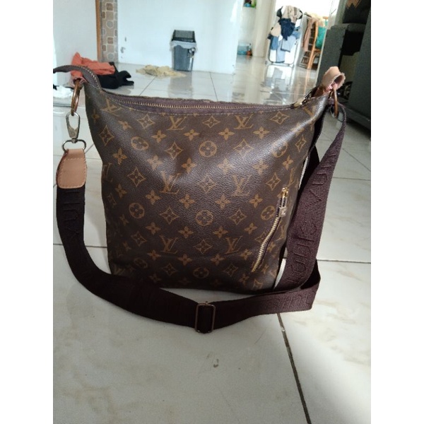 Sling bag ala LV preloved