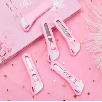 

CUTTER PEMOTONG KERTAS MINI PINK LUCU