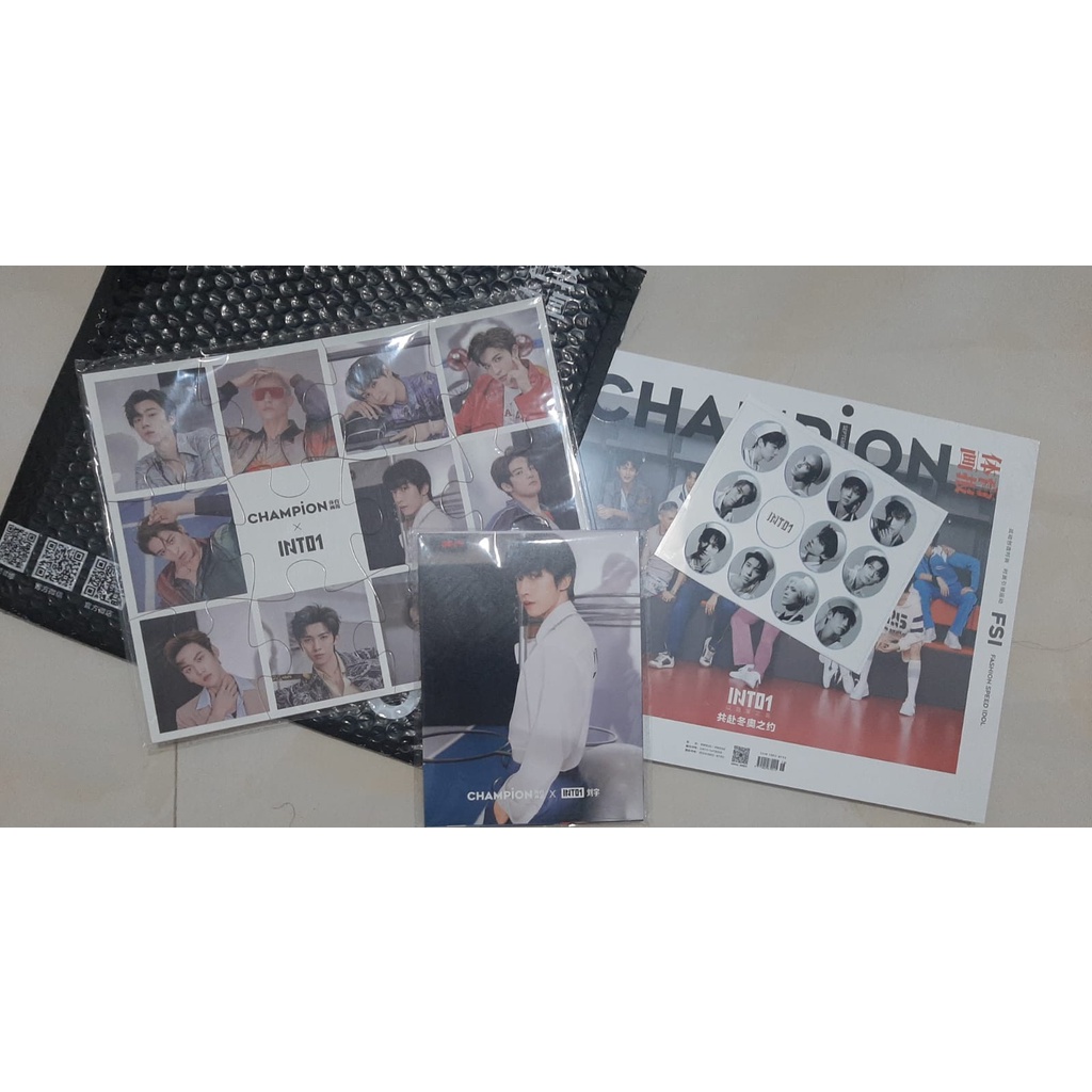 INTO1 POSTCARD CHAMPION MAGAZINE