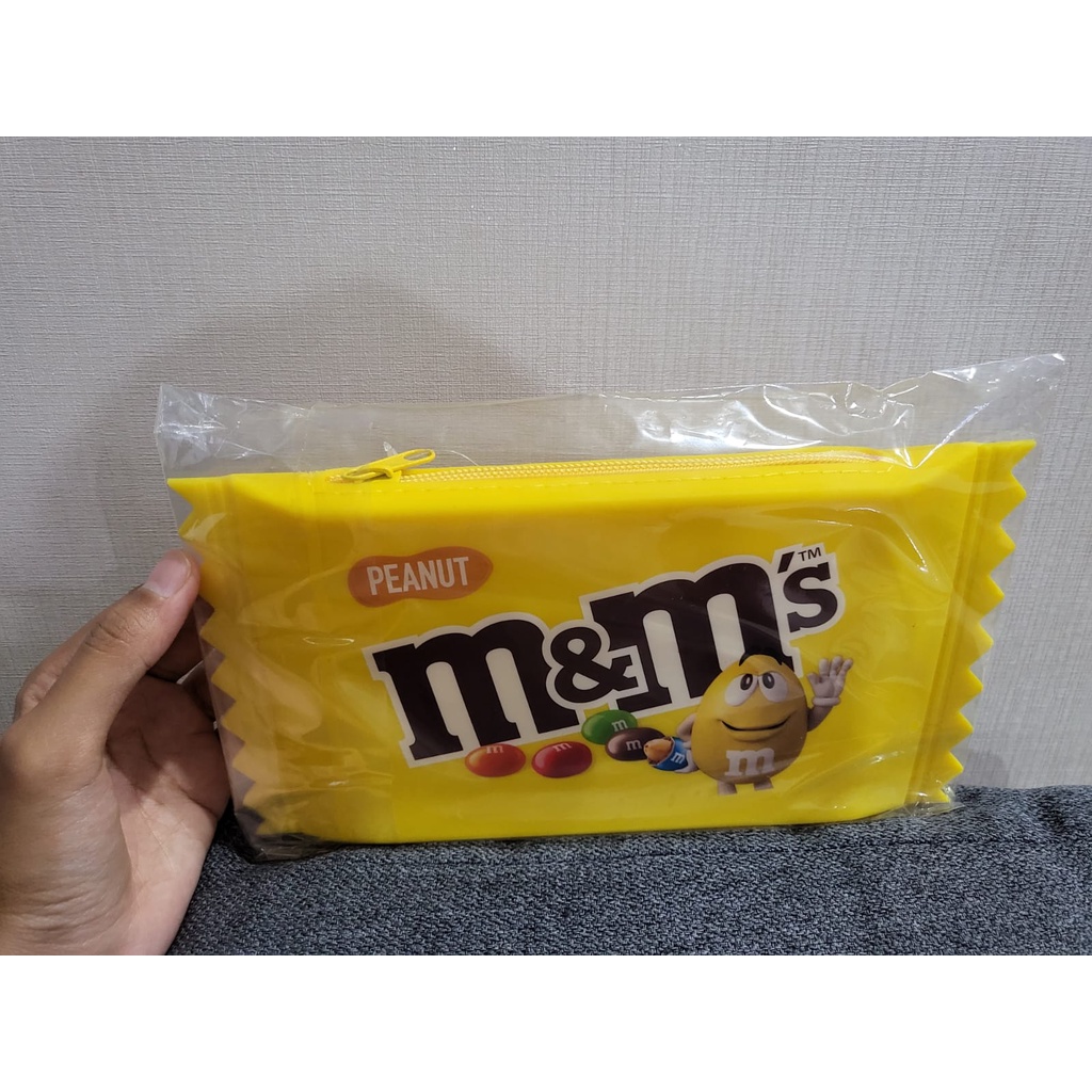 

M&M pouch/tempat pensil