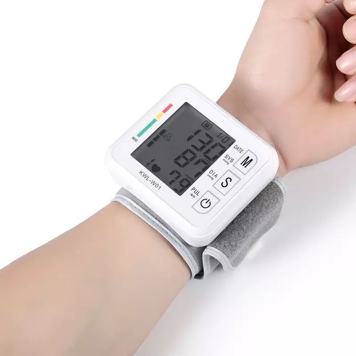 Alat Pengukur Periksa Tekanan Darah Tensi darah digital / Tensimeter / Blood Pressure Monitor