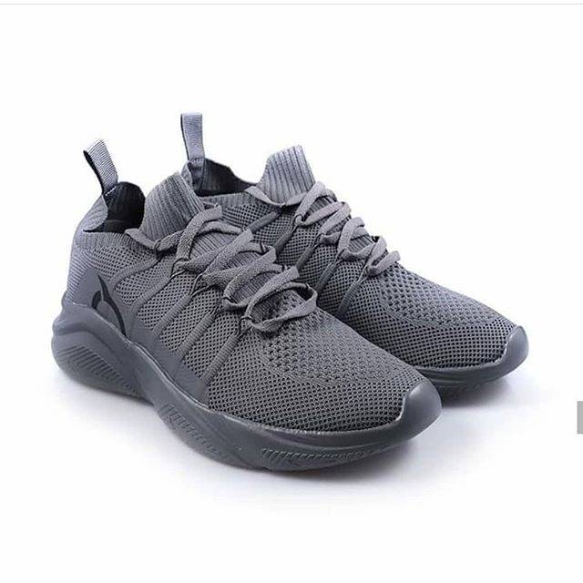 sepatu Running Ortus invanders