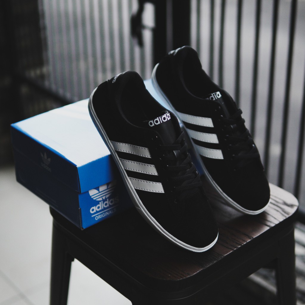 Sepatu Pria/Wanita adidas sneakers trendy hitam keren sekolah nongkrong murah gaya trendy