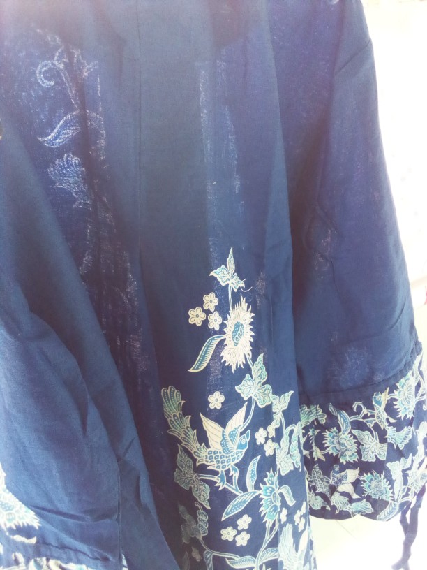 Grosir Terlaris Genes Jelita Tunic Navbor Yelbor Whitbor Creambor Tunik Batik Modern Hrb064