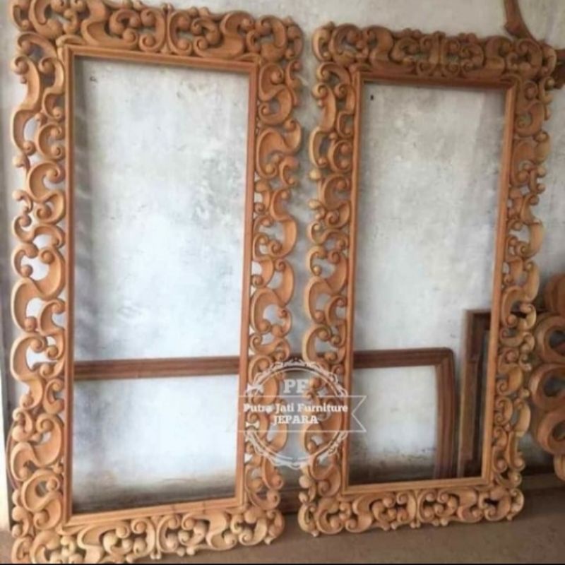 Cermin gantung /tolet rias tempel ukir Jepara kayu jati