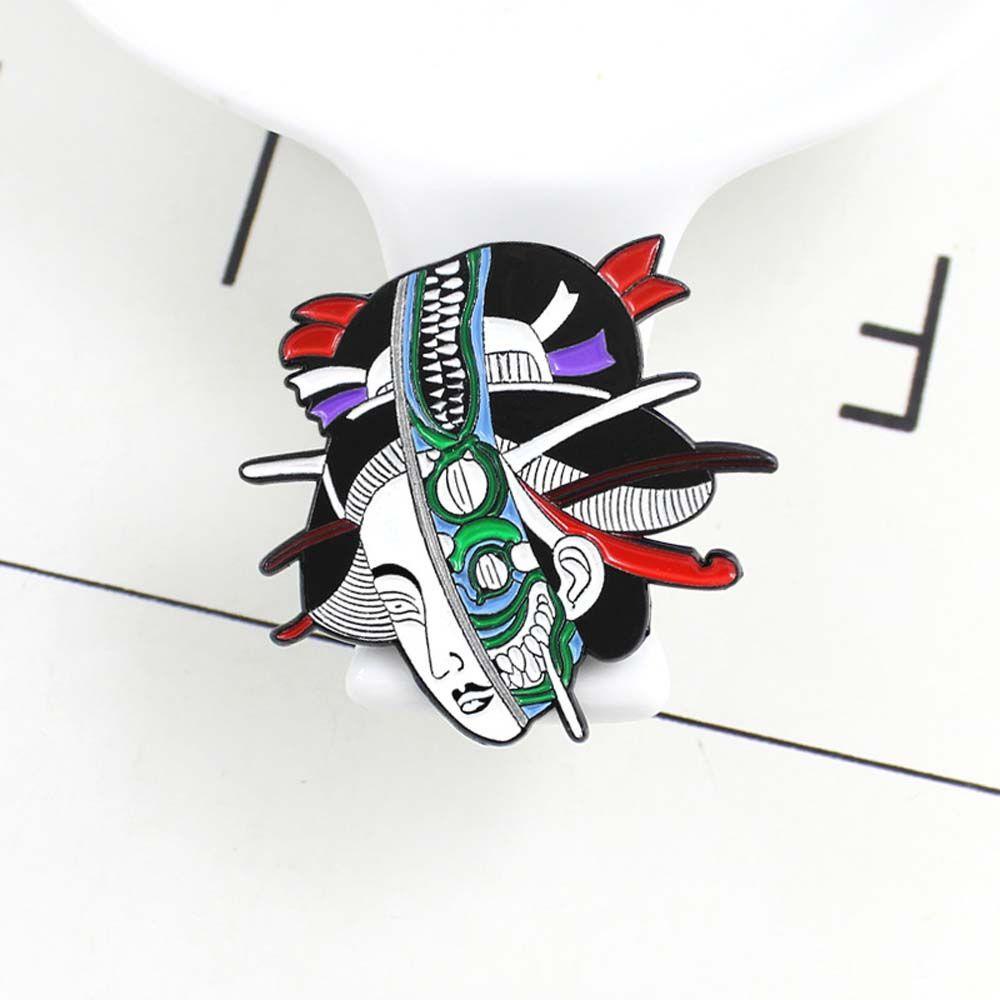 [Elegan] Geisha Bros Hadiah Kreatif Untuk Wanita Pria Wanita Jepang Geisha Woman Skeleton Mask Badge Pin Enamel Pin