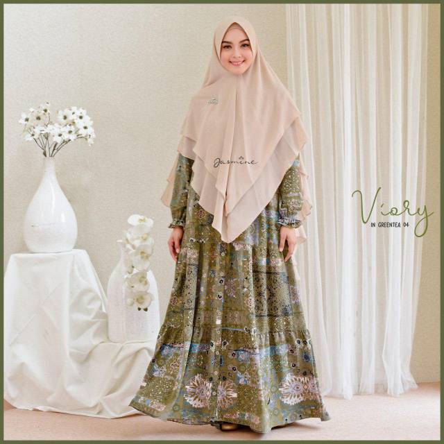Viory dress by Jasmine