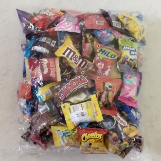 100 pcs Gantungan Kunci Miniatur Snack Makanan dan Minuman Ganci Souvenir Pernikahan Cendramata Tamu