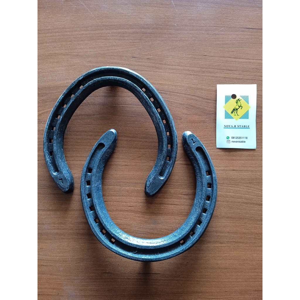 Tapal kuda, Sepatu kuda, Ladam Kuda Tunggang BESI PONY (4 biji sepatu kuda) Impor