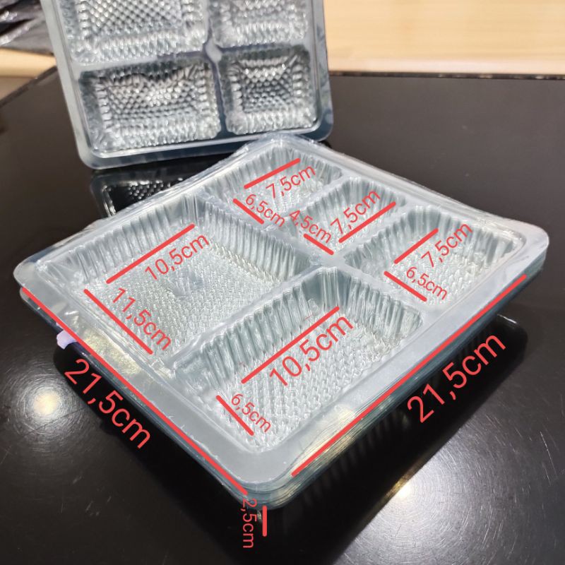 

Plastik Mika 22x22 / Mika Sekat 5 Kotak / Mika Alas Dalaman Dus Nasi