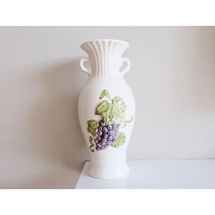 Vas Bunga Keramik Motif Anggur