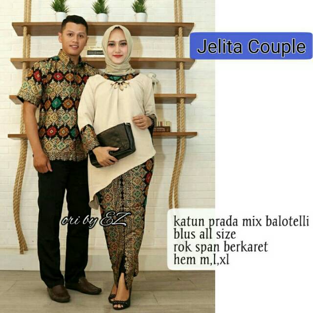 COUPLE BATIK SOLO