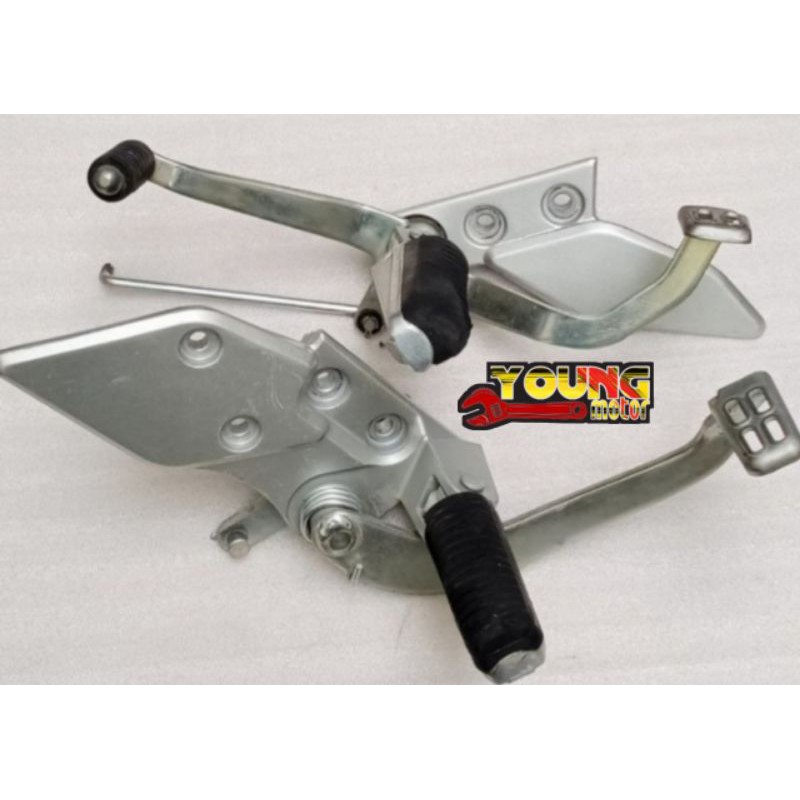 footstep step depan Vixion new original 2013 - 2017 step depan