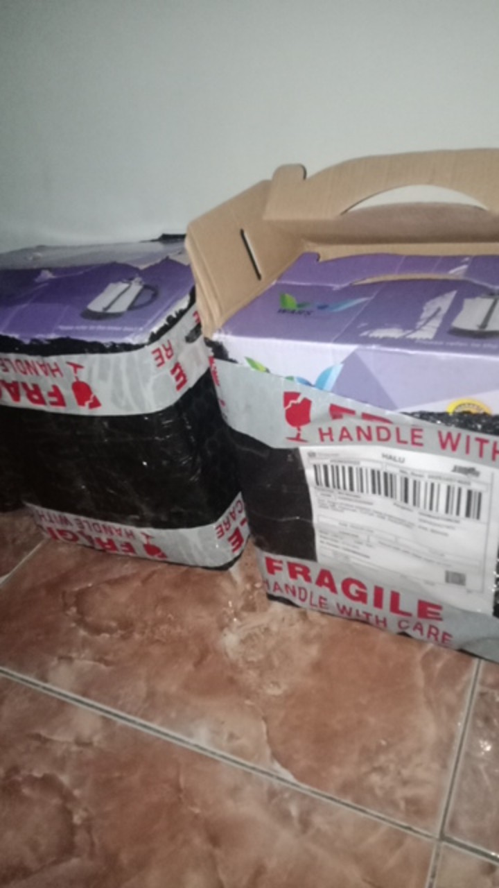 Teko Listrik Anti Karat 1.8 Liter