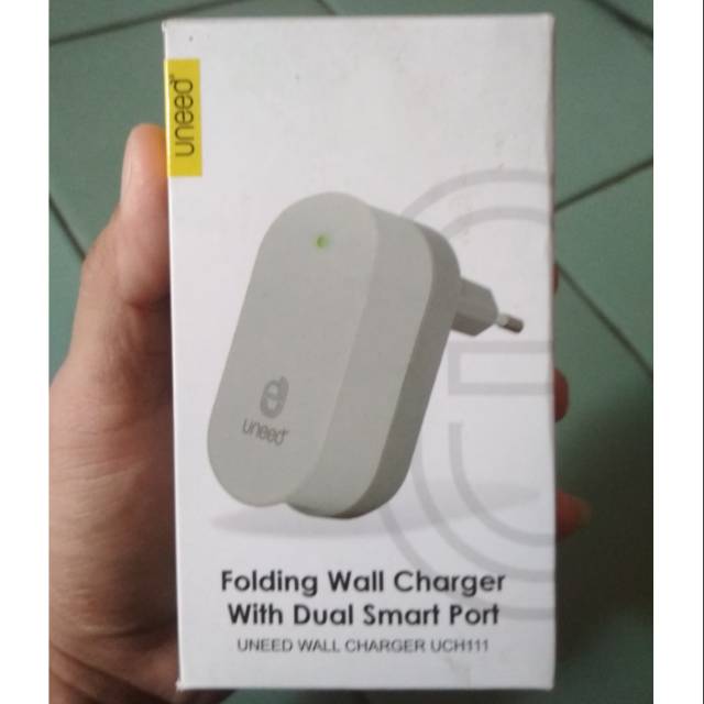 Charger//uneed wall charger uch111