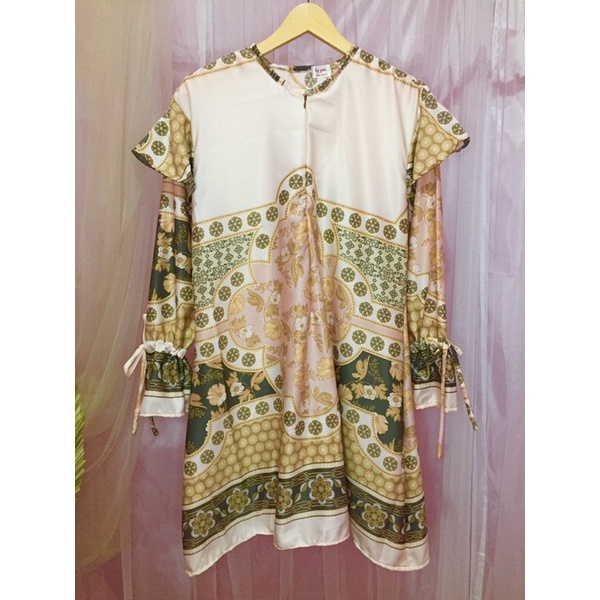 Tunik Atasan blouse Dior Silk Murah Meriah Motif terbaru