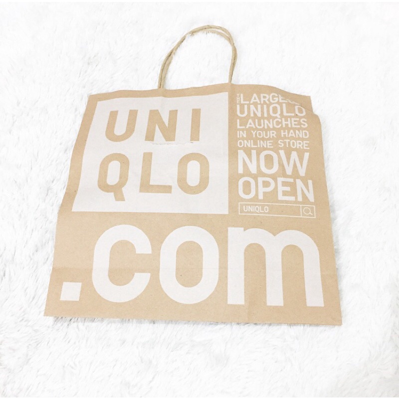 

Original Uniqlo Branded Paperbag Shopping Bag Tas Kantong Belanja