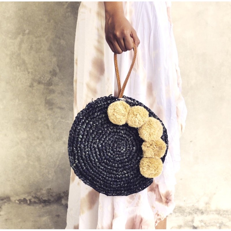 Hand Bag bulat gajih pompom